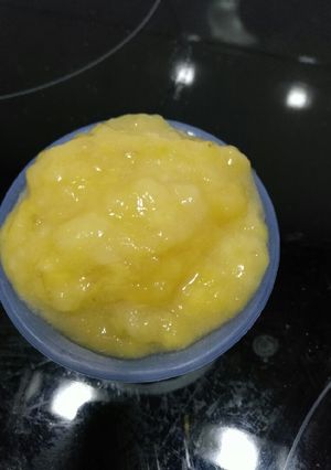Una foto de Puré de plátano con limón