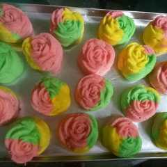 Bolu kukus mawar রেসিপির প্রধান ছবি