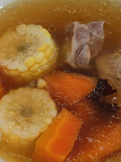 A picture of Corn pork ribs soup.