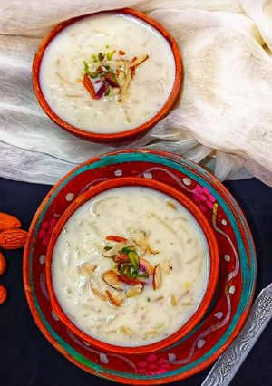 ड्राई फ्रूट्स सेवई खीर(dry fruits sevai kheer recipe in hindi) रेसिपी मुख्य फोटो