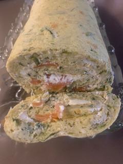 Une photo de Roulé courgettes /saumon fumé