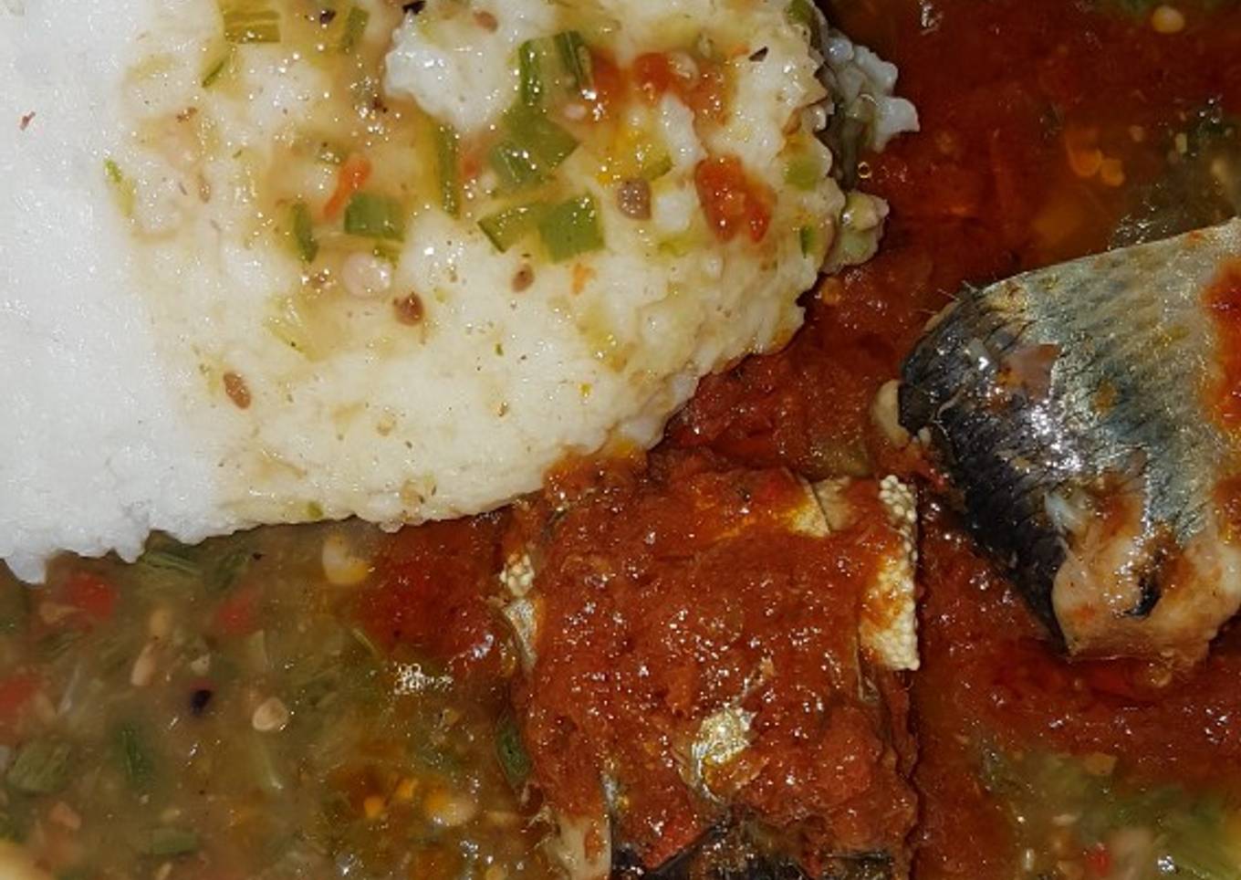 Tuwon rice with stew and okro soup 😋