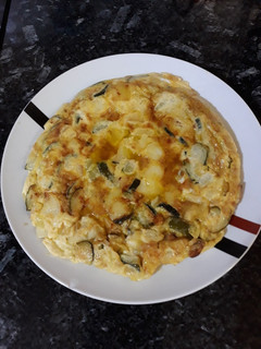 Una foto de Tortilla a las tres verduras