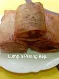 Lumpia pisang keju