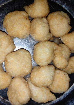 मूंग की दाल के पकौड़े (Moong ki dal ke pakode recipe in Hindi) रेसिपी मुख्य फोटो