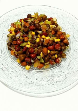 A picture of Chana Salsa Chaat.