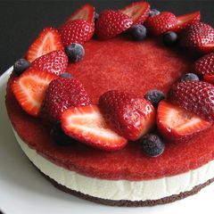 A picture of No-bake Cheesecake with Strawberry Jelly Topping.