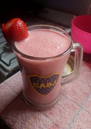 Una foto de Licuado de frutillas 🍓