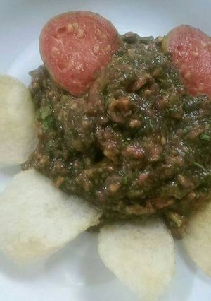 A picture of Pink guava chutney.