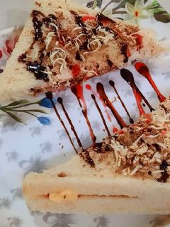 આઈસ્ક્રીમ સેન્ડવિચ (Ice-cream Sandwich Recipe in Gujarati) રેસીપી મુખ્ય ફોટો