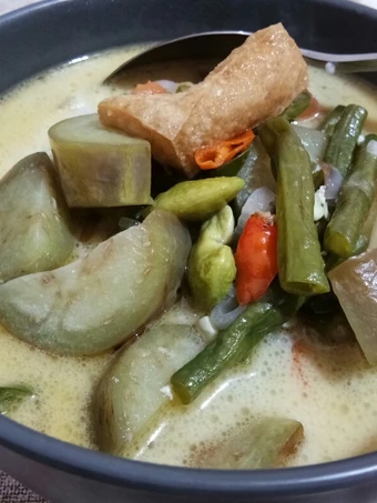 Langkah Gampang Membuat Resep Bumbu Oseng Kuah santan Terong, Pete, dan Tahu Pong yang Uenak Anti Ribet, Mantap