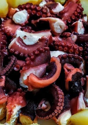 Una foto de MÁS Pulpo🐙A La Gallega🐙....!