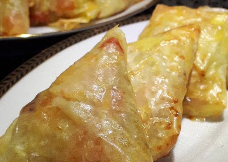 Triángulos de verduras con masa filo