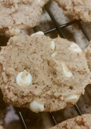 Paleo fehér es barna csokis cookies recept fotója