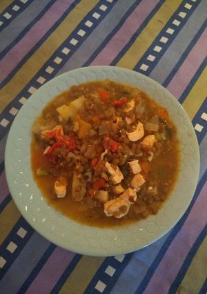 Una foto de Guiso de lentejas con pechuga