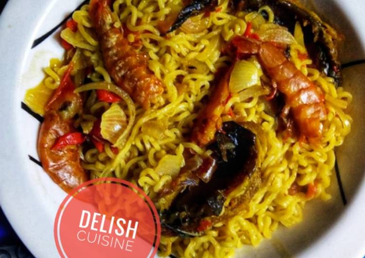 How to Blends Appetizing Noodles and dry fish with prawns