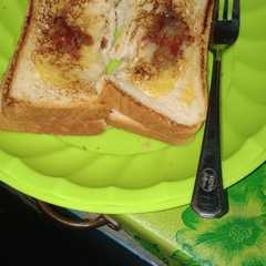 Foto resep Takjil, roti bakar kurma🍞