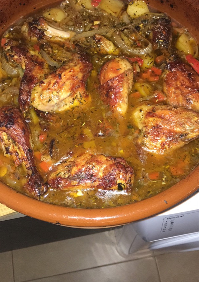 Una foto de Muslos de pollo al Horno🍗