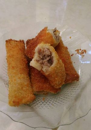 Foto resep Sosis solo gurih daging kambing,kulit roti tawar 😍😍