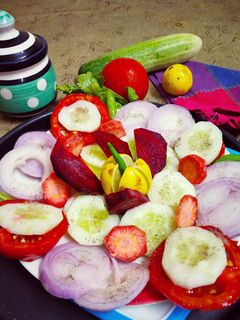 पौष्टिक सलाद (Paushtik salad recipe in Hindi) रेसिपी मुख्य फोटो