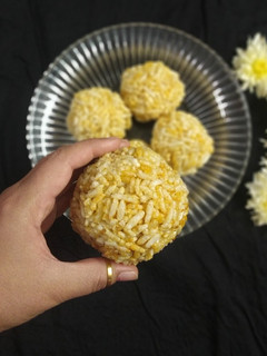 મમરા ના લાડુ (Mamra Ladoo Recipe in Gujarati) રેસીપી મુખ્ય ફોટો