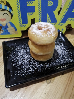 Foto resep Donat dari Nasi Sisa (Tanpa Telur)