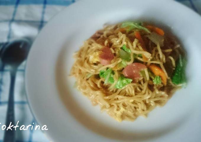 Mie goreng homemade (simpel, sehat dan enak)