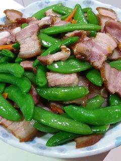 荷蘭豆（肉豆）炒臘肉 的食譜成品照片