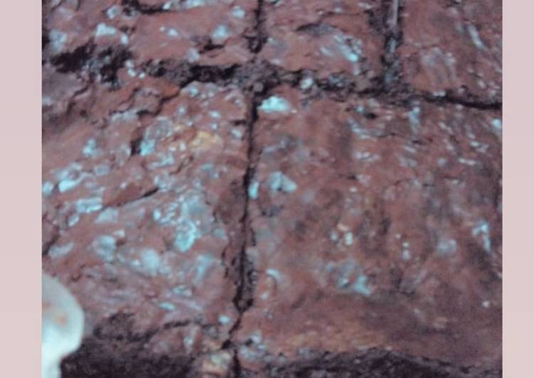 Recipe of Any-night-of-the-week Fudgy Cadbury Oreo Brownies