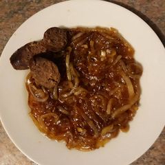 A picture of Caramelized onions.