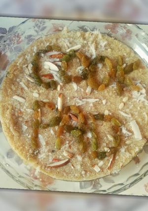 A picture of Sooji ka tukri halwa.