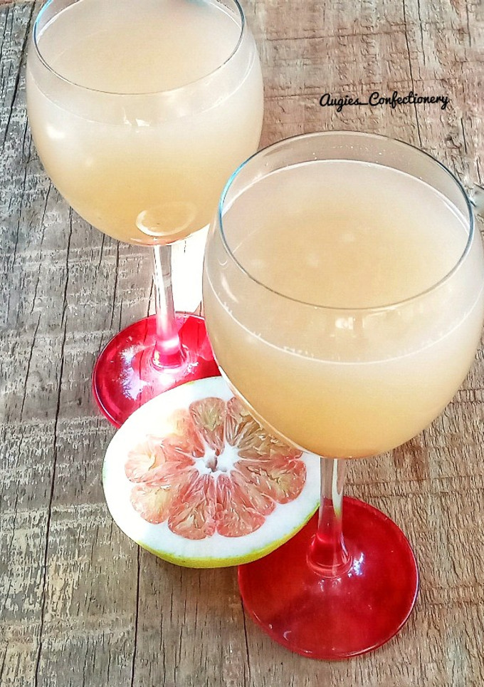 A picture of Grapefruit juice.