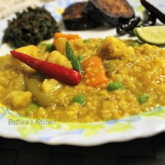 A picture of Bhuna Oats Khichdi.