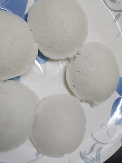 மதுரை மல்லி இட்லி செய்முறை முக்கிய புகைப்படம்