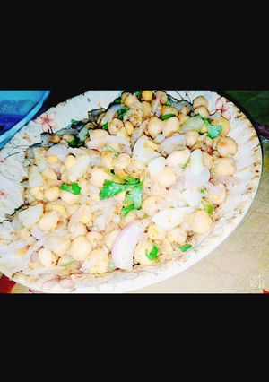 A picture of Chana chaat.