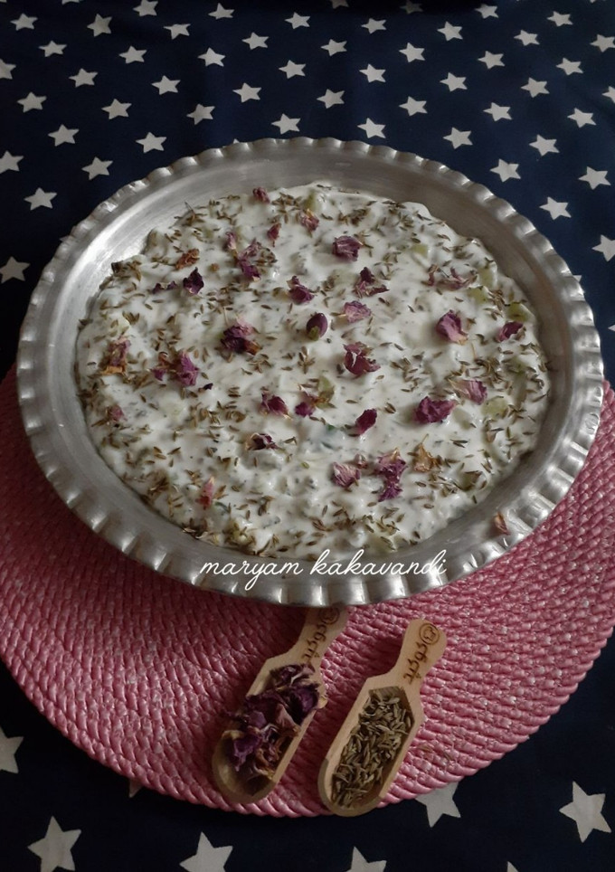 عکسی از دستور ماست و خیار با زیره سبز