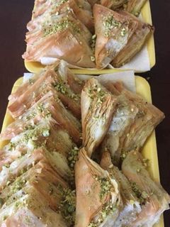 صورة لوصفة وربات او فطائر بالقشطه ☺️
