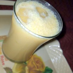 A picture of Mango Milkshake🍹.