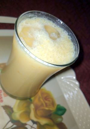 A picture of Mango Milkshake🍹.