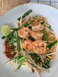 Pad Thai with Shrimp (Super Easy Recipe)