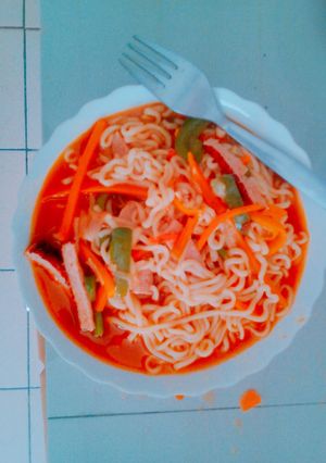 A picture of Vegetable & Sausage noodles.