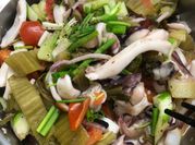 A picture of mực xào dưa chua