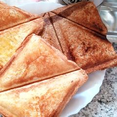 A picture of Toasted bread.