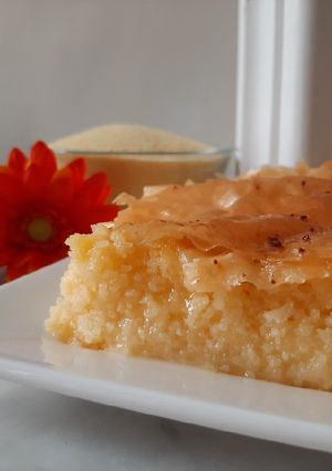 Foto di Galaktompoureko (dessert greco al semolino)
