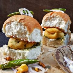 Vada pav A picture of Vada pav.