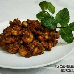 A picture of Prawns Ghee Roast.