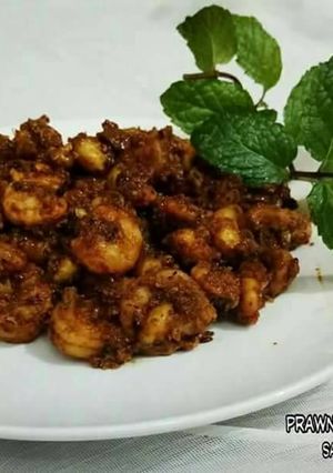 A picture of Prawns Ghee Roast.