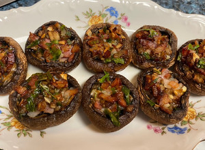 Foto principal de Champis Portobello rellenos de bacon en freidora de aire