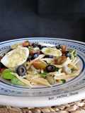 Ensalada de trofie con habas y vinagreta de anacardos