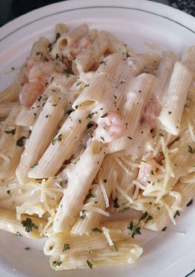 Una foto de Pasta con camarones a los 4 quesos
